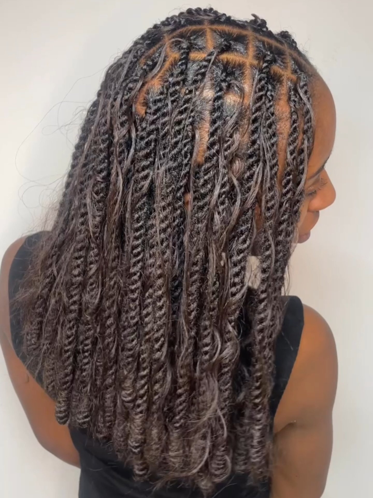 17 Marley Twists Hairstyles for a Bold and Beautiful Look - trimizy.com